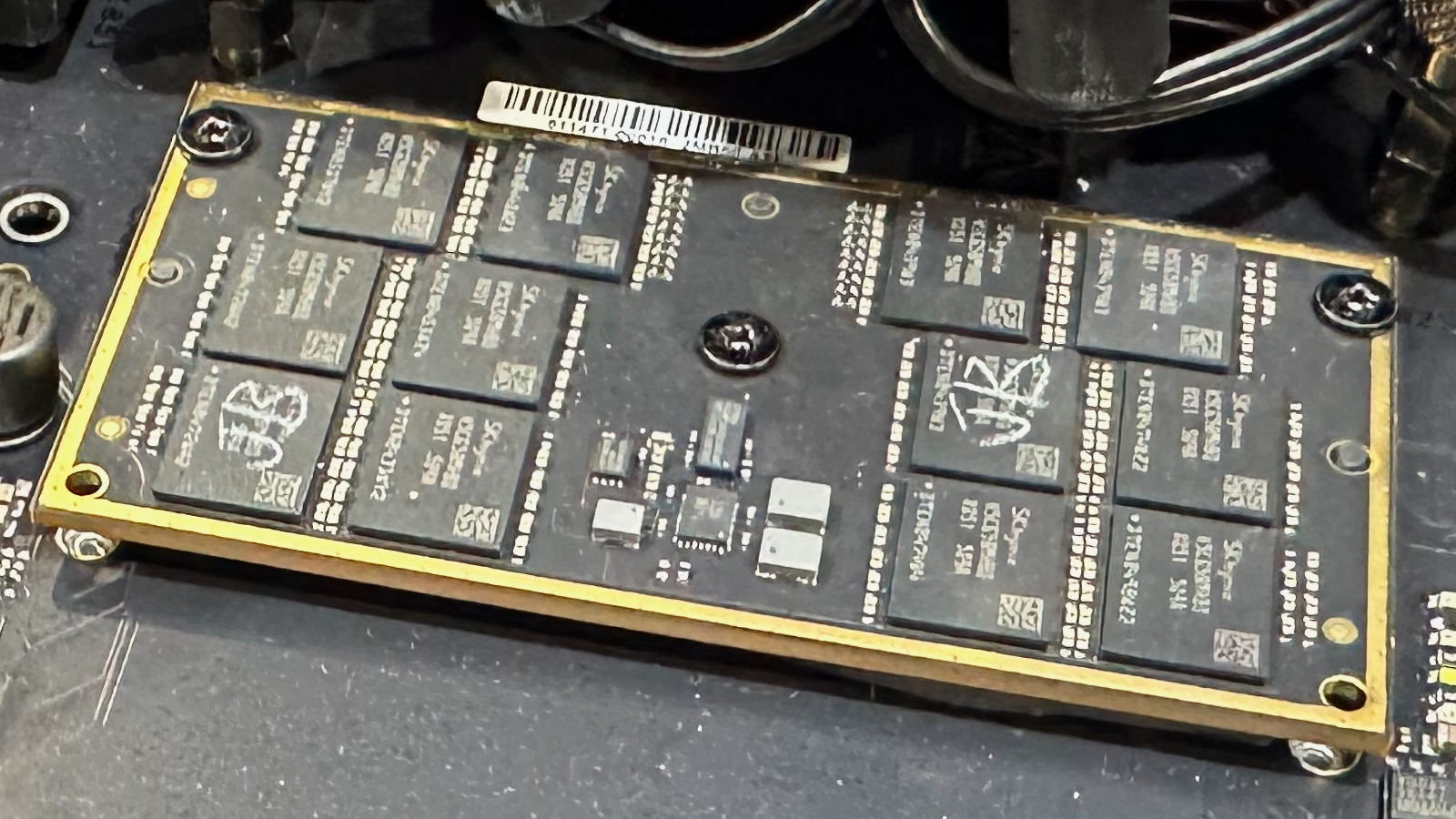 CAMM2 and modules smile to the camera, but do not expect them on the market soon